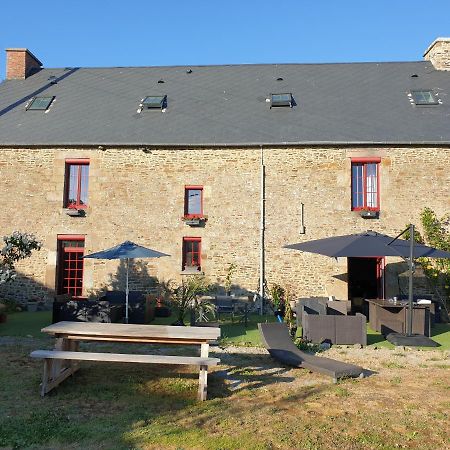 Chambres De Villee Saint-Georges-de-Gréhaigne Exteriör bild