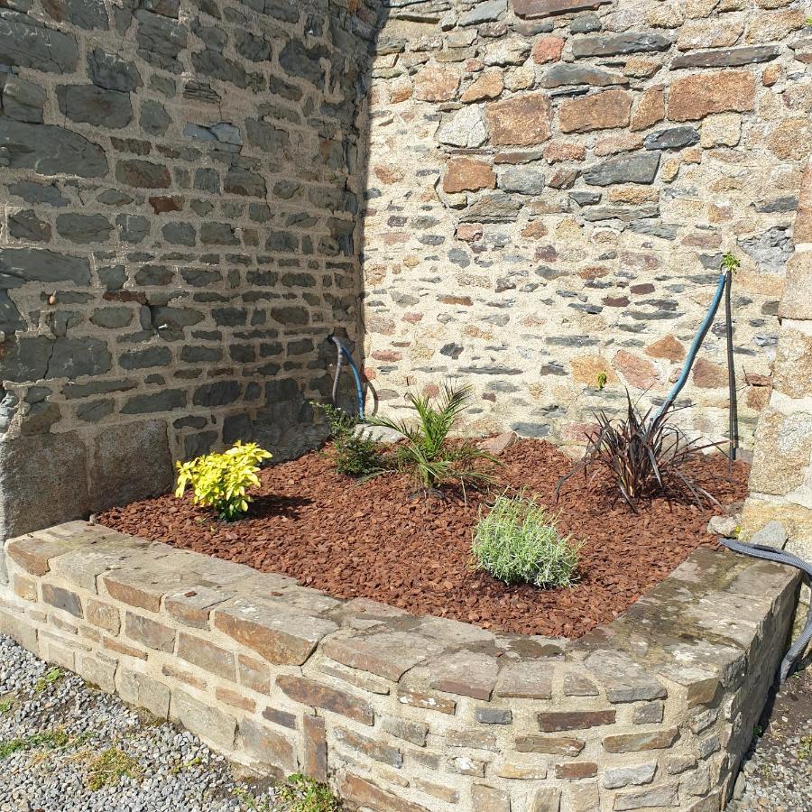 Chambres De Villee Saint-Georges-de-Gréhaigne Exteriör bild